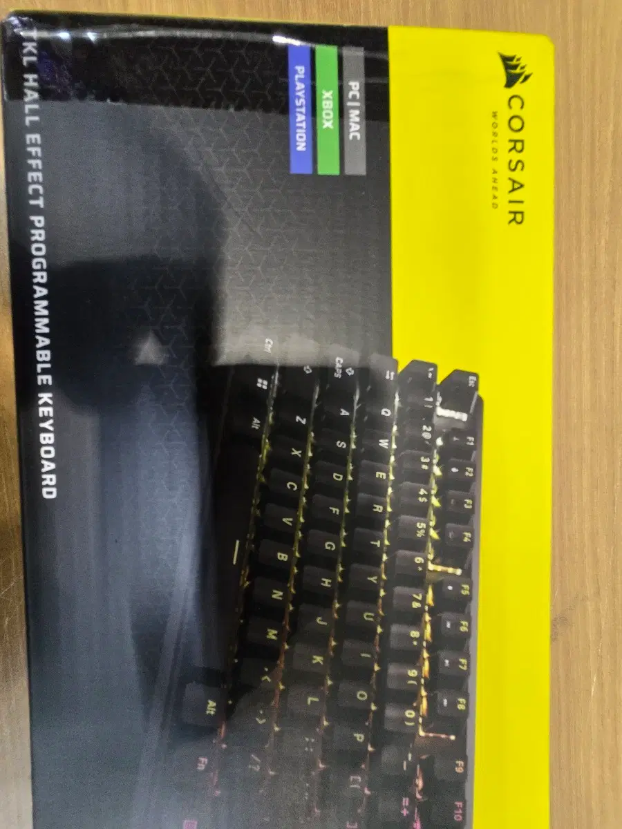 커세어 K70 TKL RGB 프로그래머블 게이밍 키보드