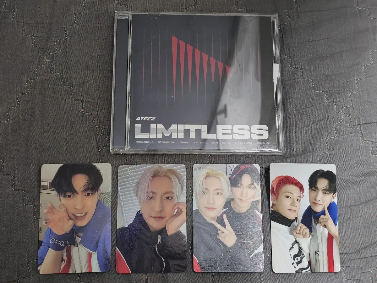 에이티즈 일본 앨범 LIMITLESS CD + 포카 4장 (홍중 성화 산성화 토파즈) ateez