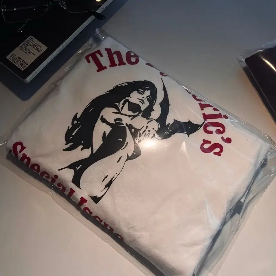 (판완)히스테릭글래머 x vampire 콜라보 티셔츠