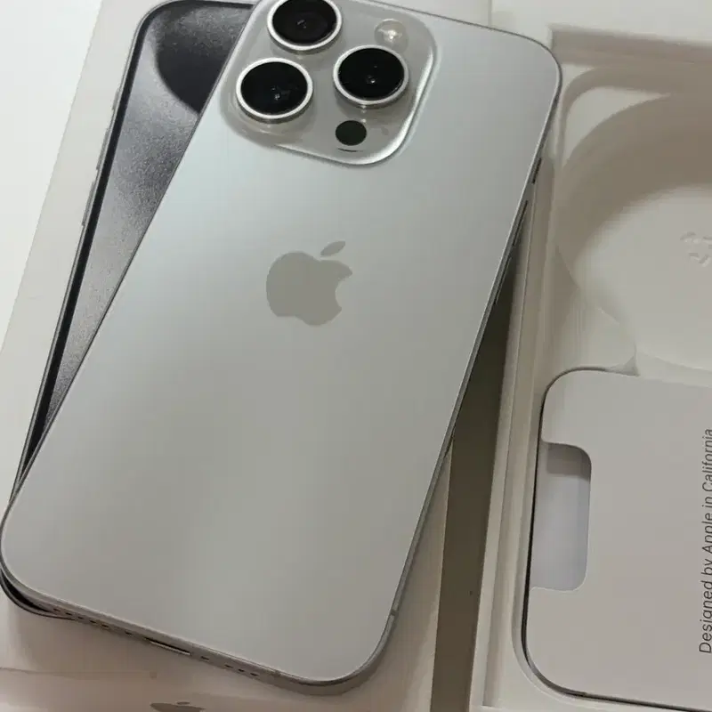아이폰 15프로 화이트 256gb