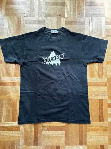 버튼 t셔츠 Burton