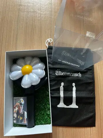 G-DRAGON OFFICIAL LIGHT STICK 응원봉