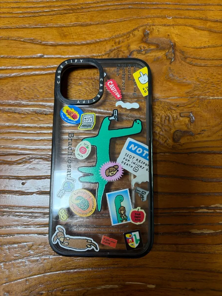 CASETiFY 브라키오사우루스 디자인 투명 폰케이스 아이폰 13