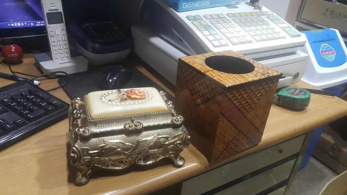 국산 보석함과 일본 원목 휴지통