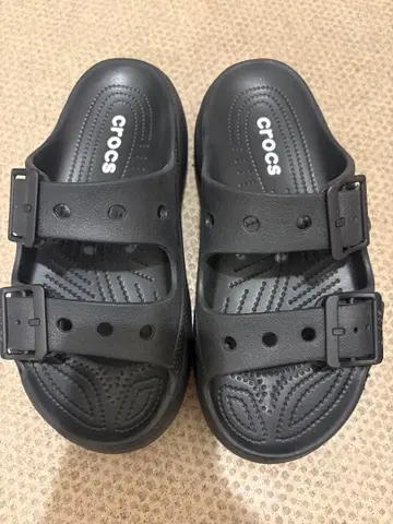 crocs 토요일 플랫폼 샌들 24