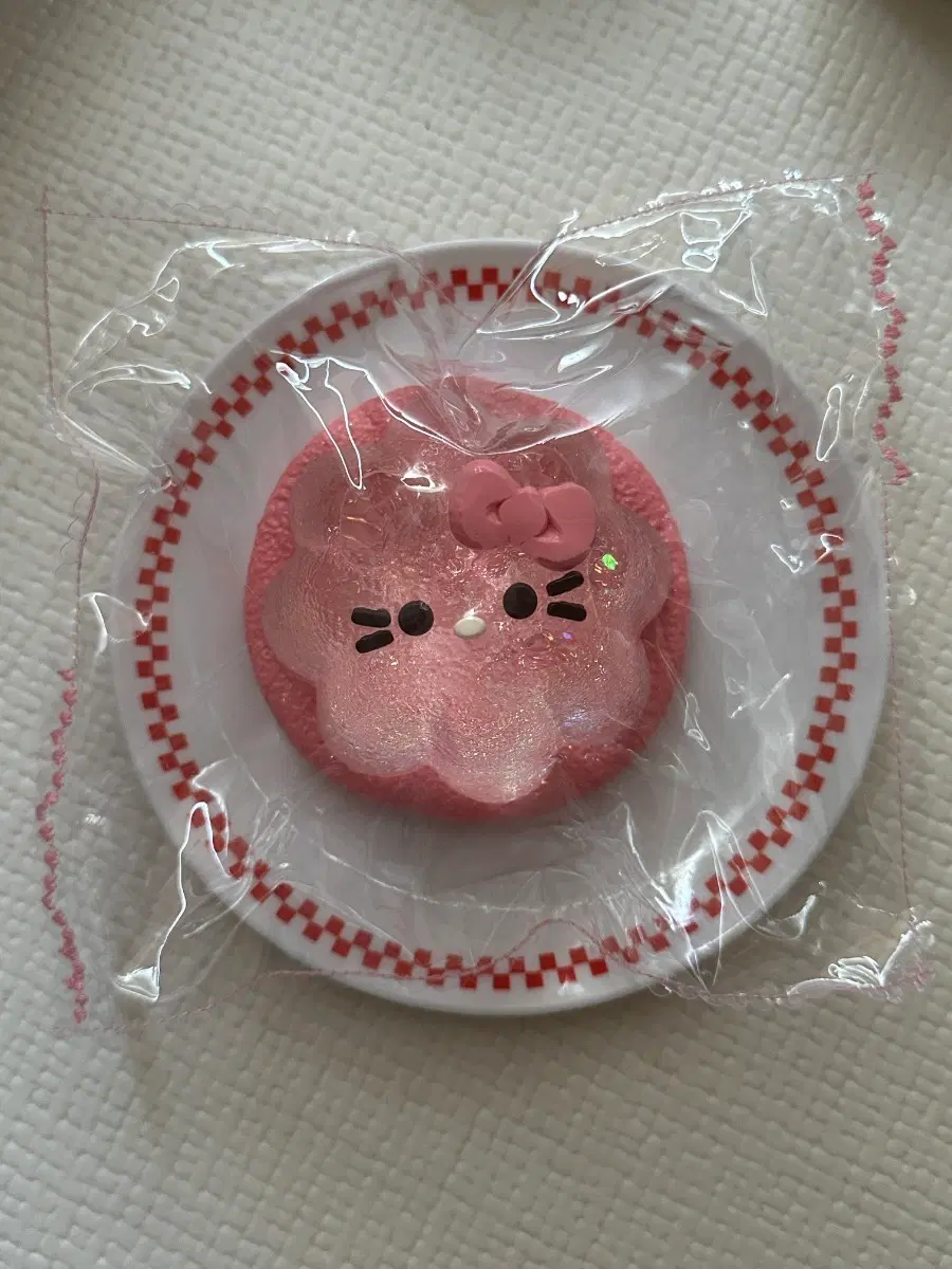 샤오홍슈 투명키티 수제말랑이