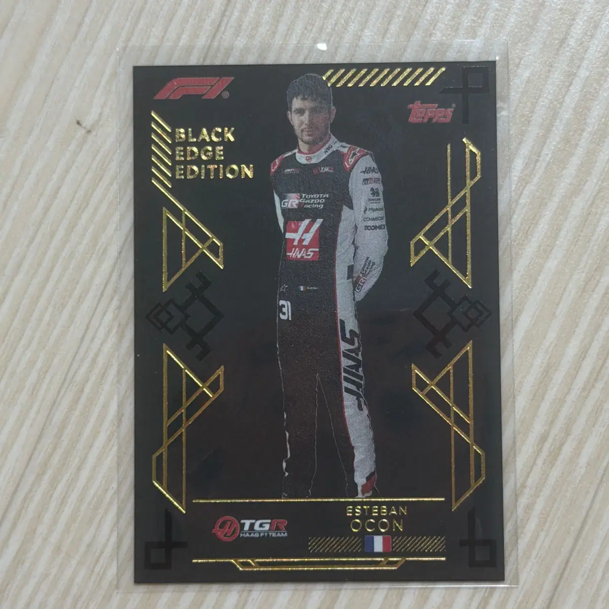 F1 2026 탑스 터보 어택 하스 에스테반 오콘 블랙 엣지 카드