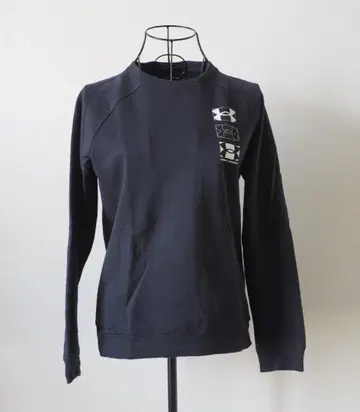 UNDER ARMOUR 크루넥 맨투맨 네이비