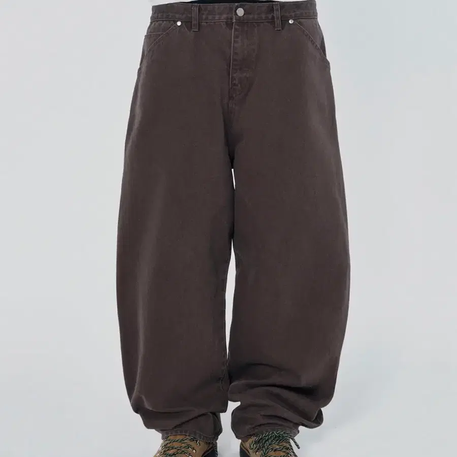 SUADE CONTOUR POCKET DENIM [BROWN]