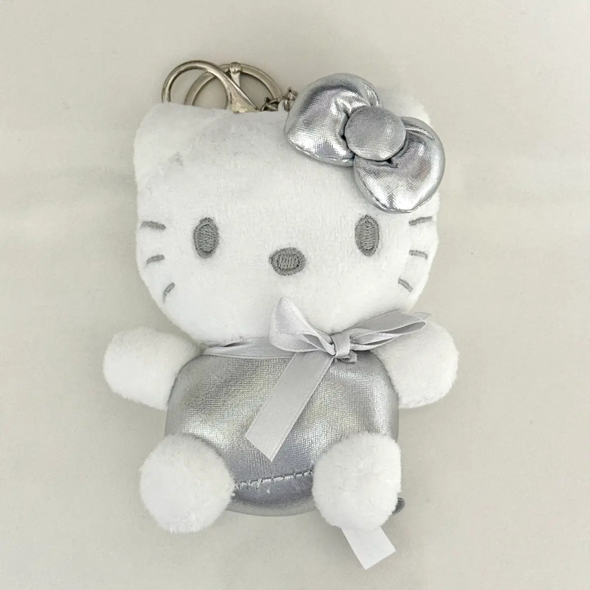 산리오 헬로키티 실버 인형 키링