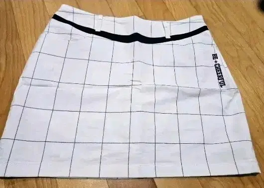 여67팬텀골프치마