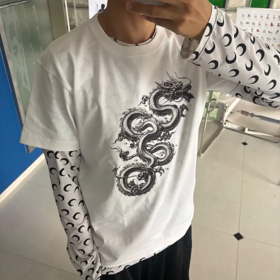 AAO 아오 dragon print tee
