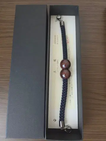 수란 공방 제작 왕관 마그넷 겉옷 끈
