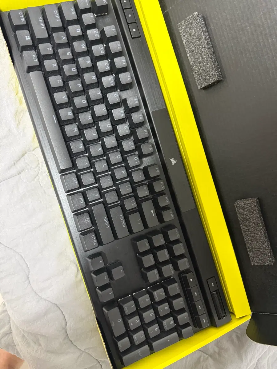 커세어 K70 PRO RGB OPX 광축 키보드