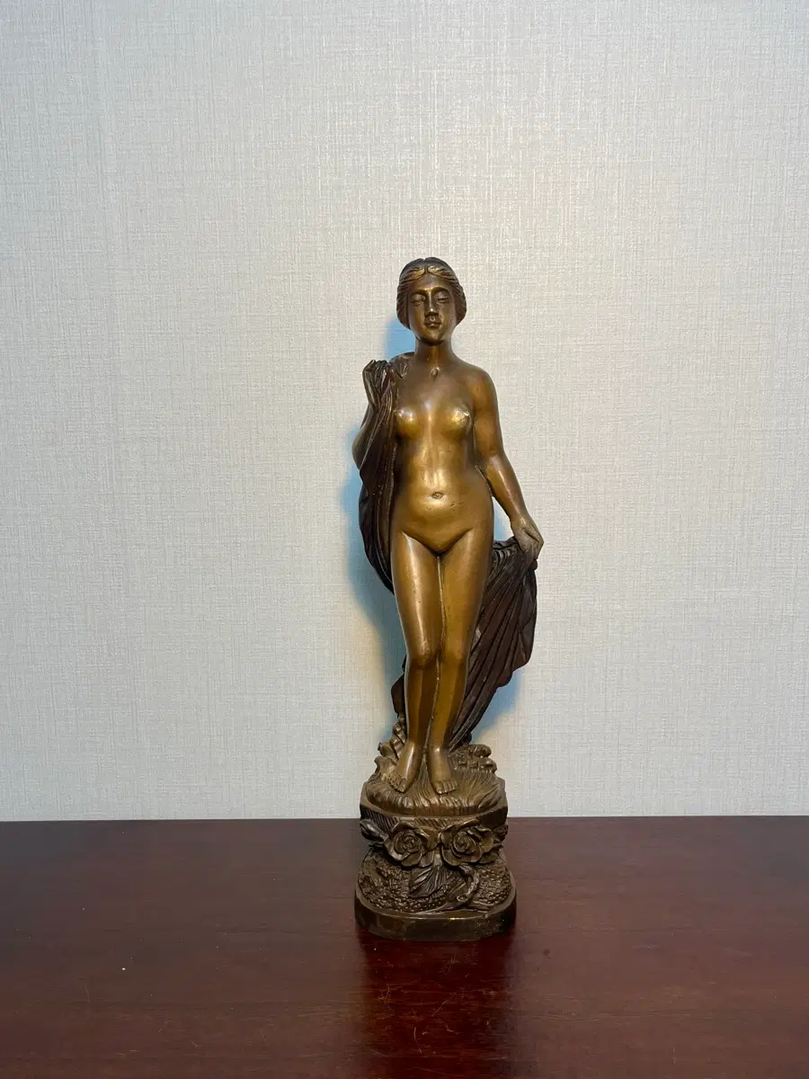 동브론즈 우아한 여인상(42cm)