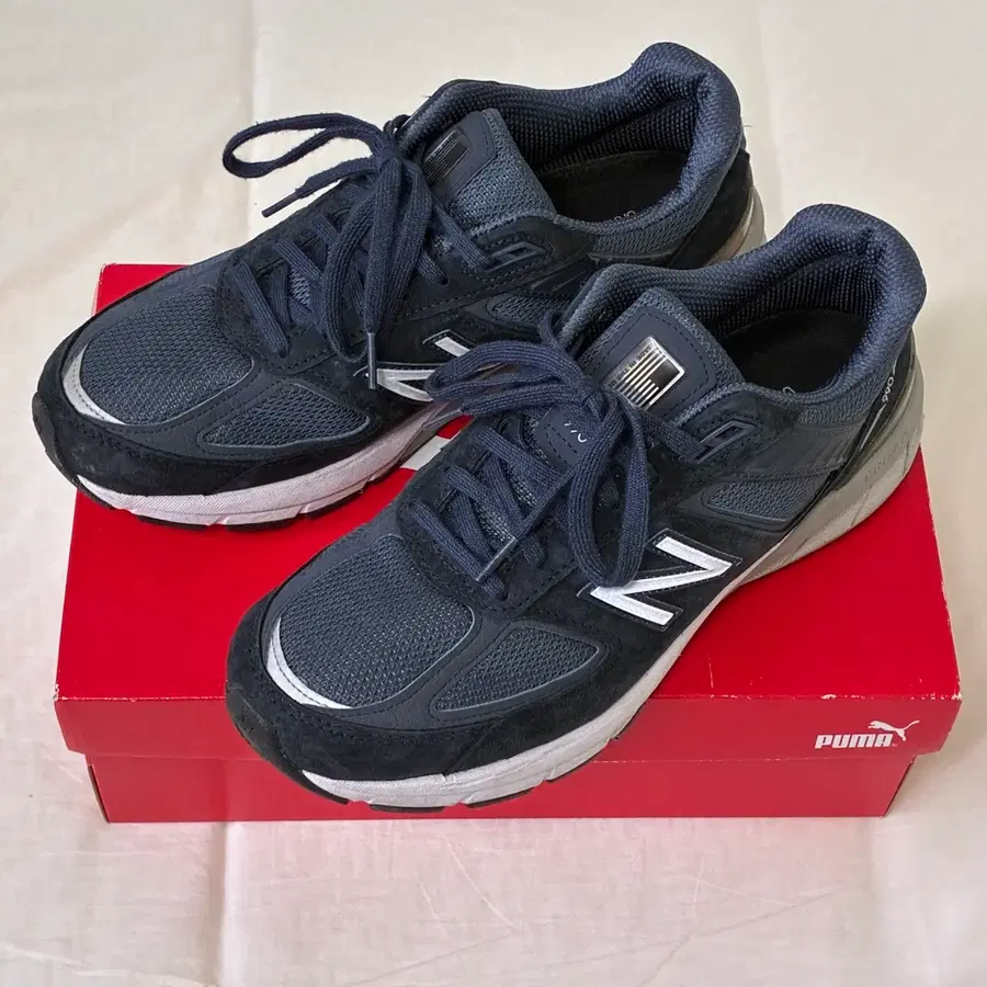 뉴발란스 990v5 네이비 260