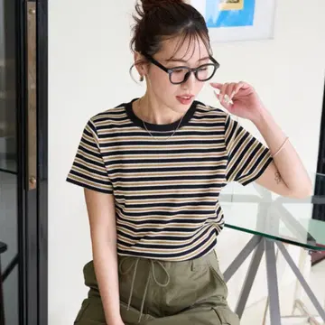 미사용 새상품 프릭스스토어 한정판 전개 멀티 보더 반팔 TEE 셔츠