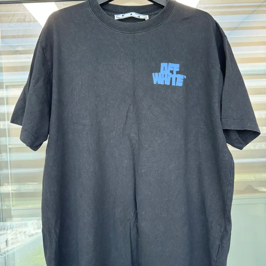 오프화이트 21SS 핸즈 애로우 오버핏 티셔츠 M