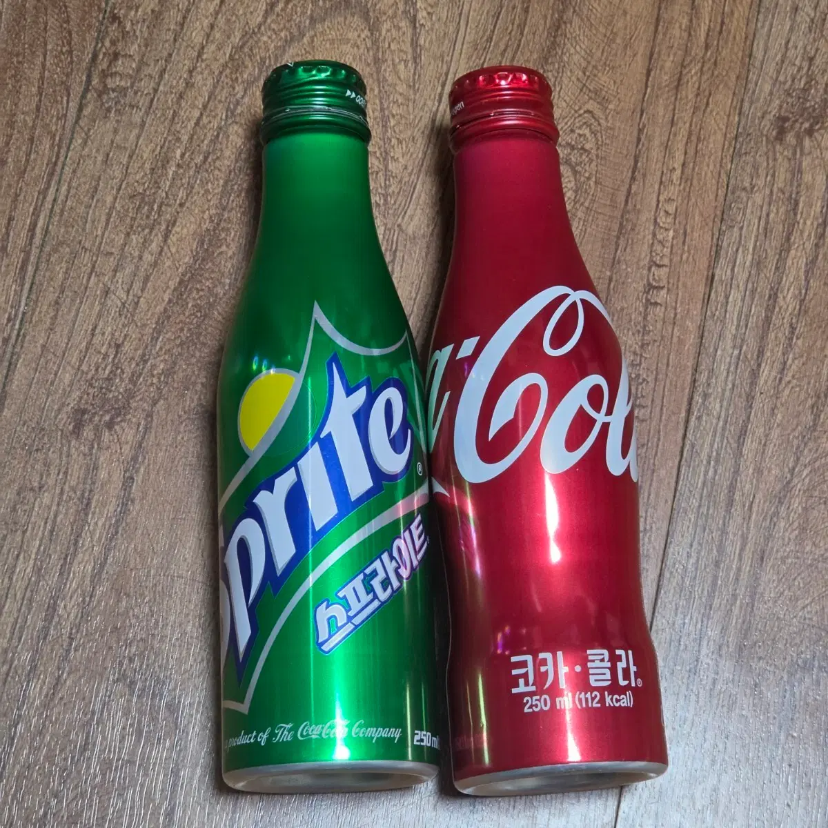 코카콜라 스프라이트 알루미늄 캔 식당 인테리어