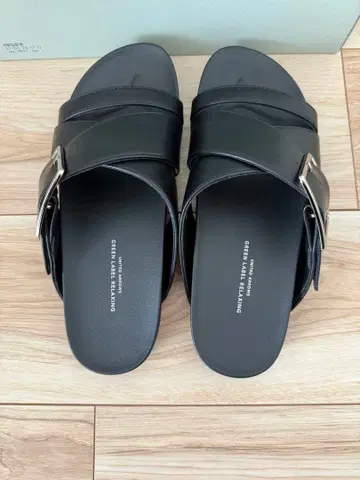 UNITED ARROWS green label relaxing 샌들