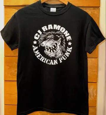 CJ 라모네 T셔츠 CJ RAMONE AMERICAN PUNK 내한