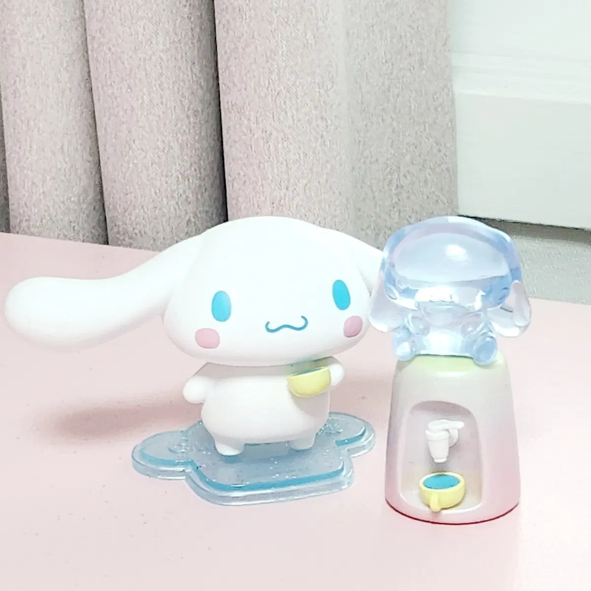 산리오 시나모롤 피규어