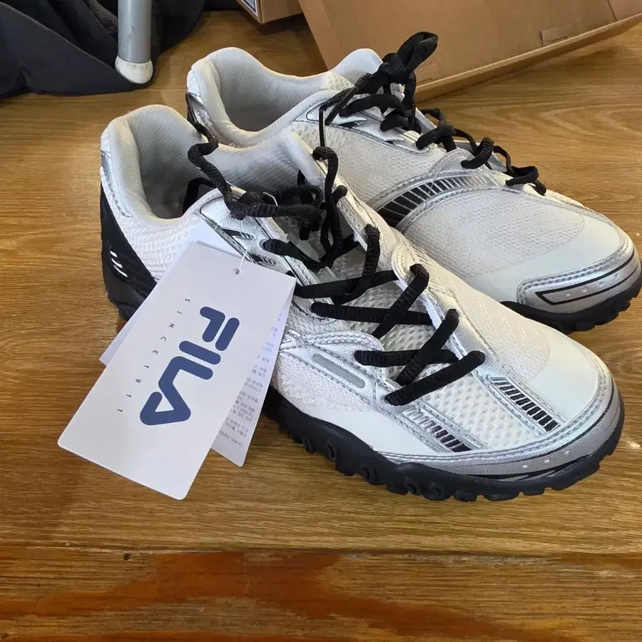 휠라 운동화 실버/화이트 에페샤 MS V2