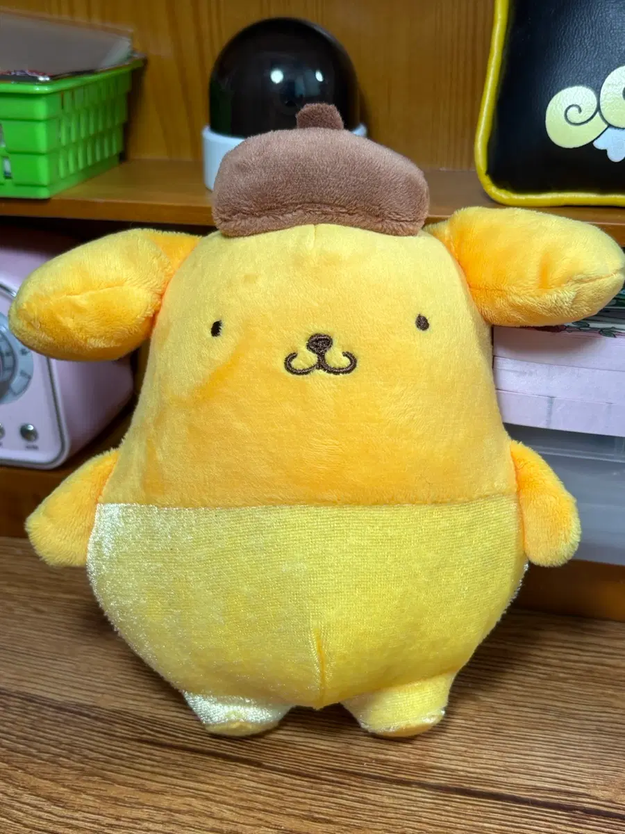 고전 폼푸 카라비너 인형