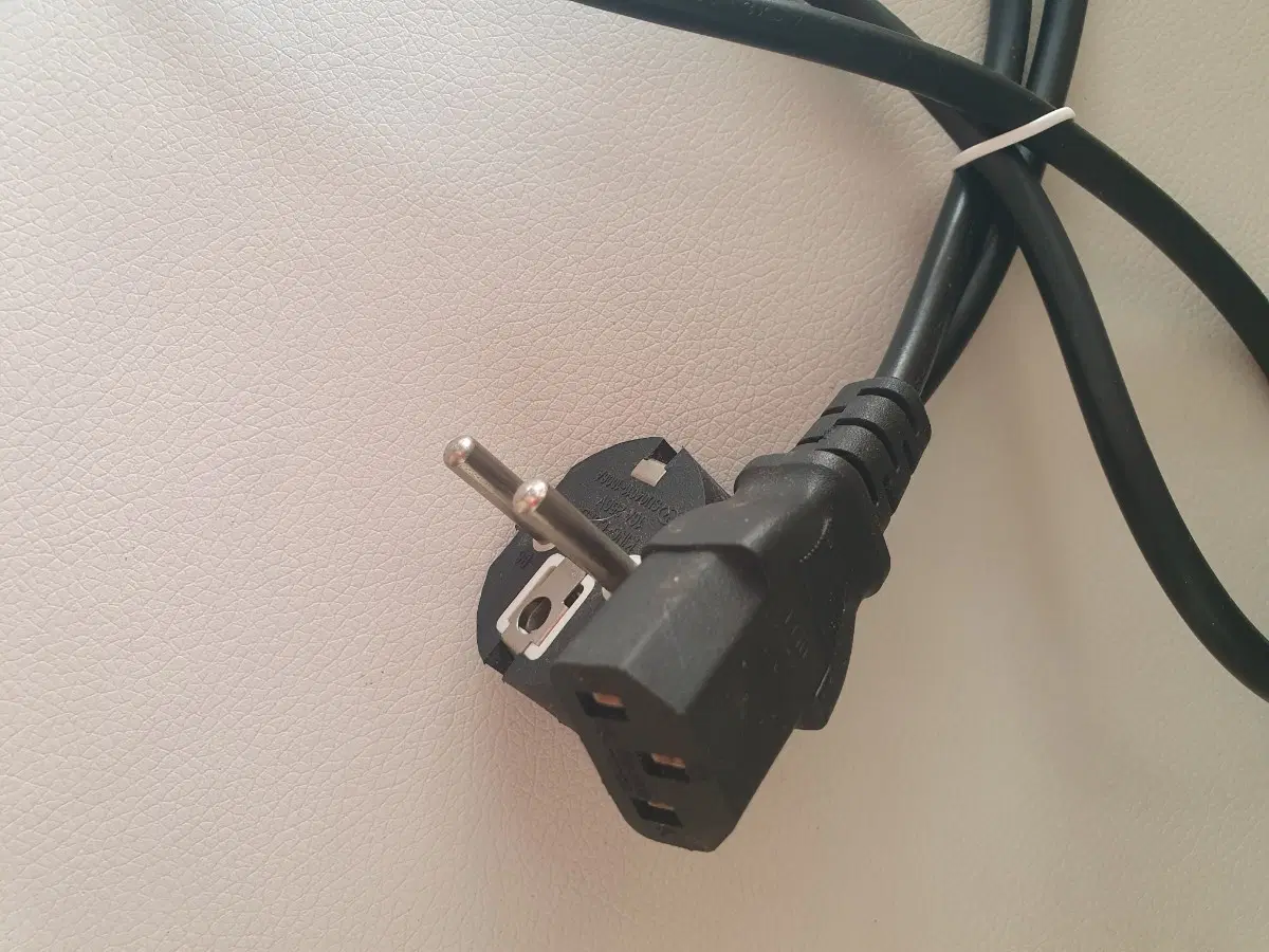 전원 케이블 220V 유럽형 플러그