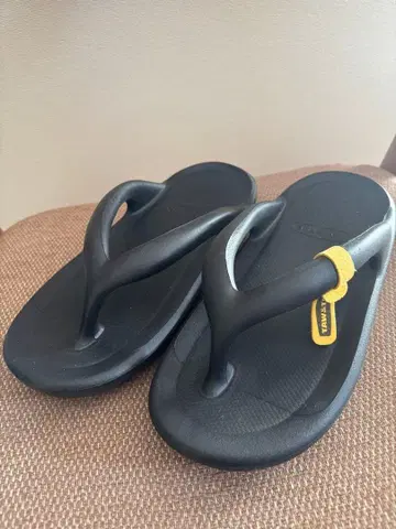 TAW&TOE 샌들 블랙