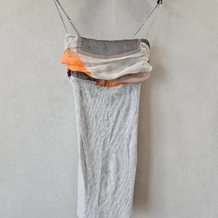 브루넬로 쿠치넬리)유니크한 뷔스티에 탑