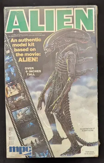 MPC AN AUTHENTIC MODEL KIT ALIEN