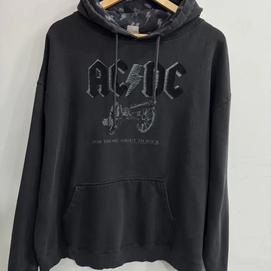 AC/DC 디스트레스드 빈티지후드
