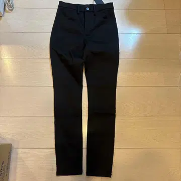 J BRAND 스키니 팬츠 블랙 23(58.5cm)