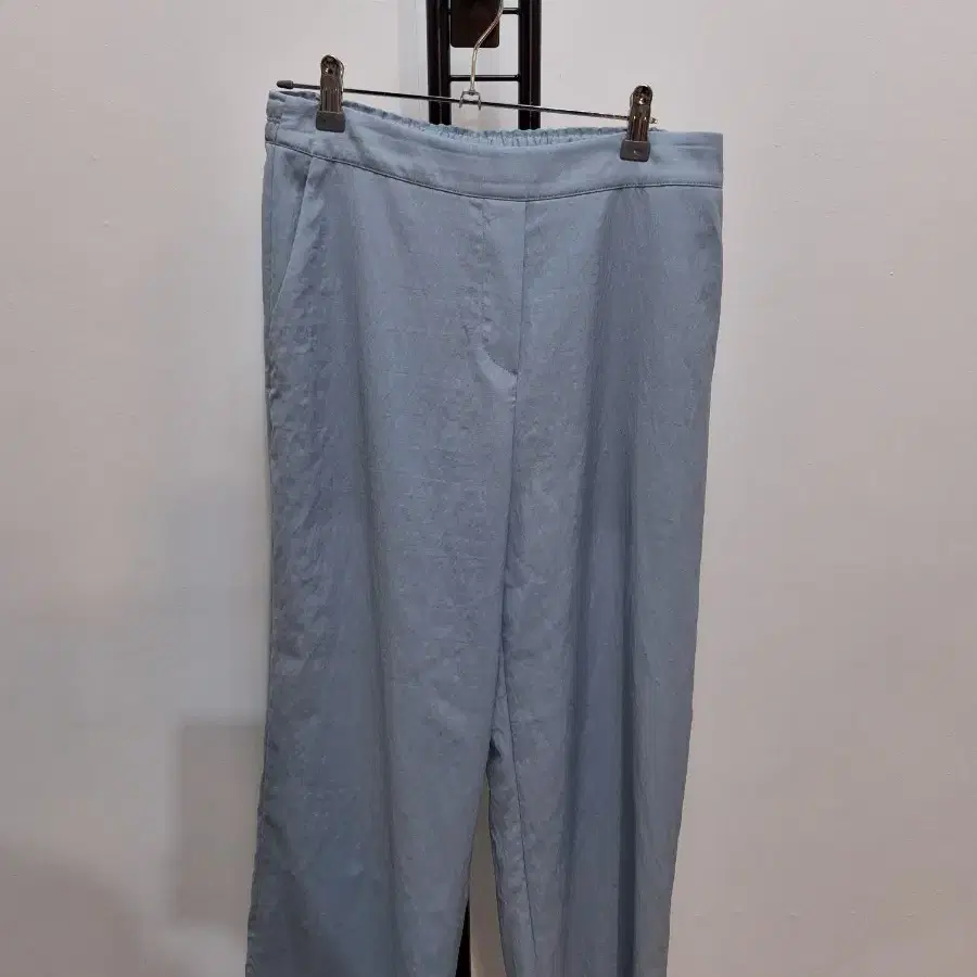 타임연청색 크롭 팬츠