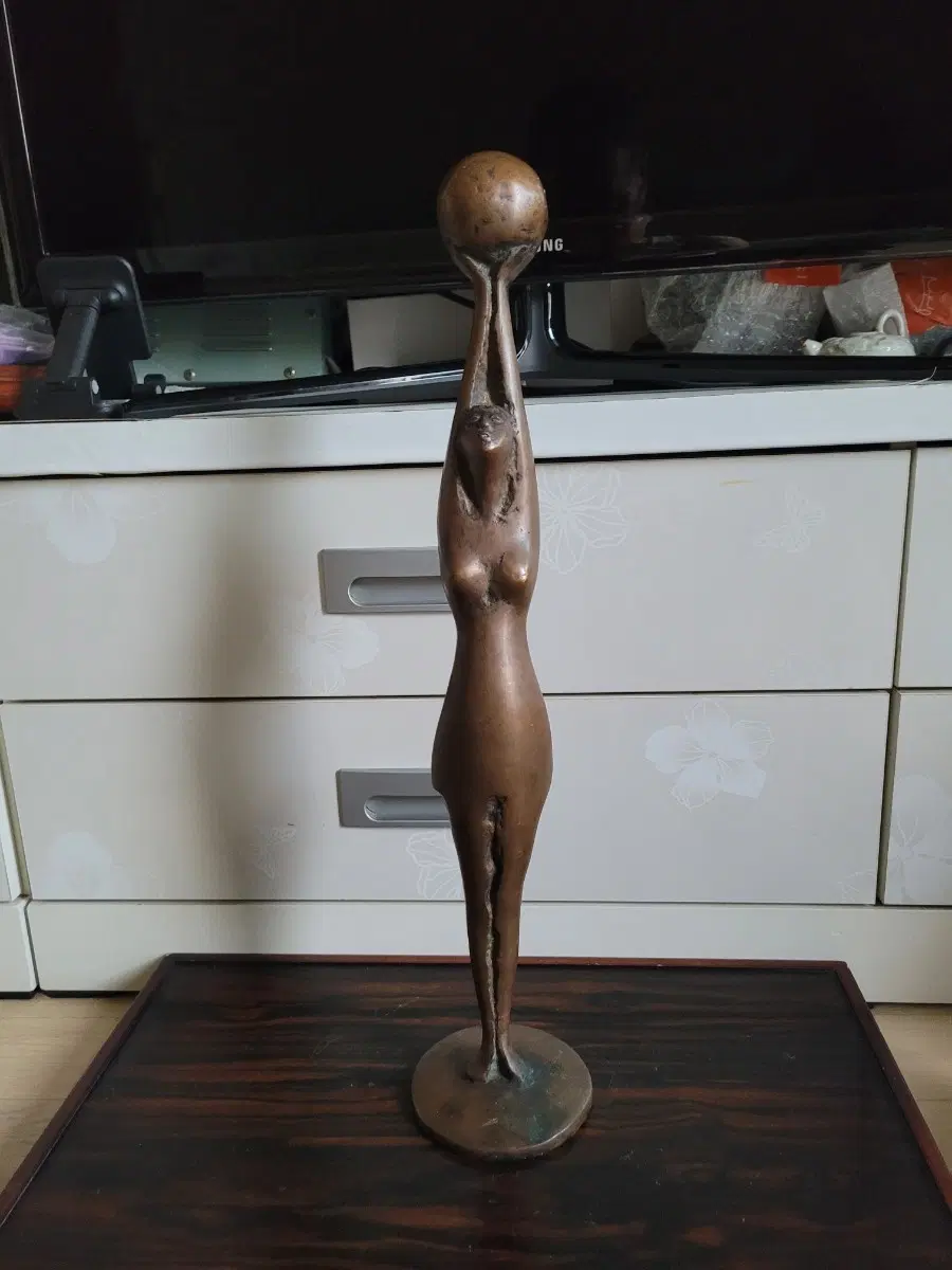 청동 여인상 조각상 (통동 )