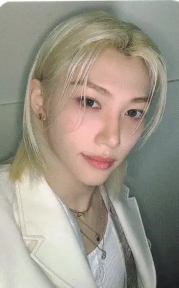 StrayKids SoundWave FELIX ATE
