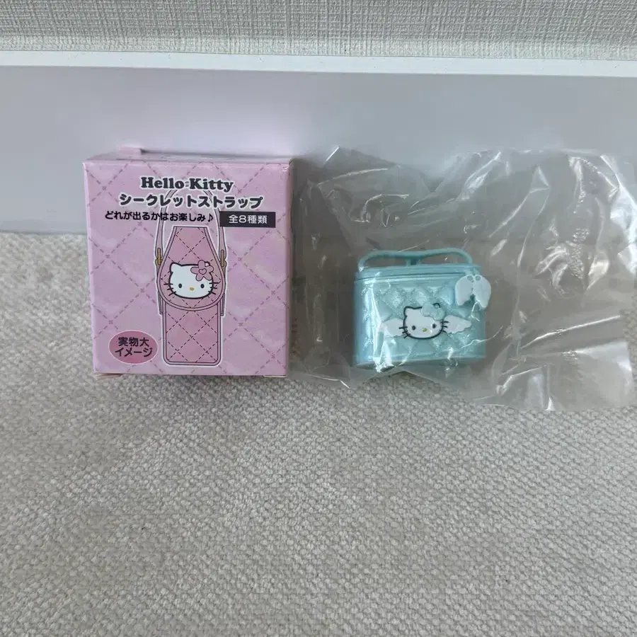 헬로키티 시크릿 스트랩 새상품