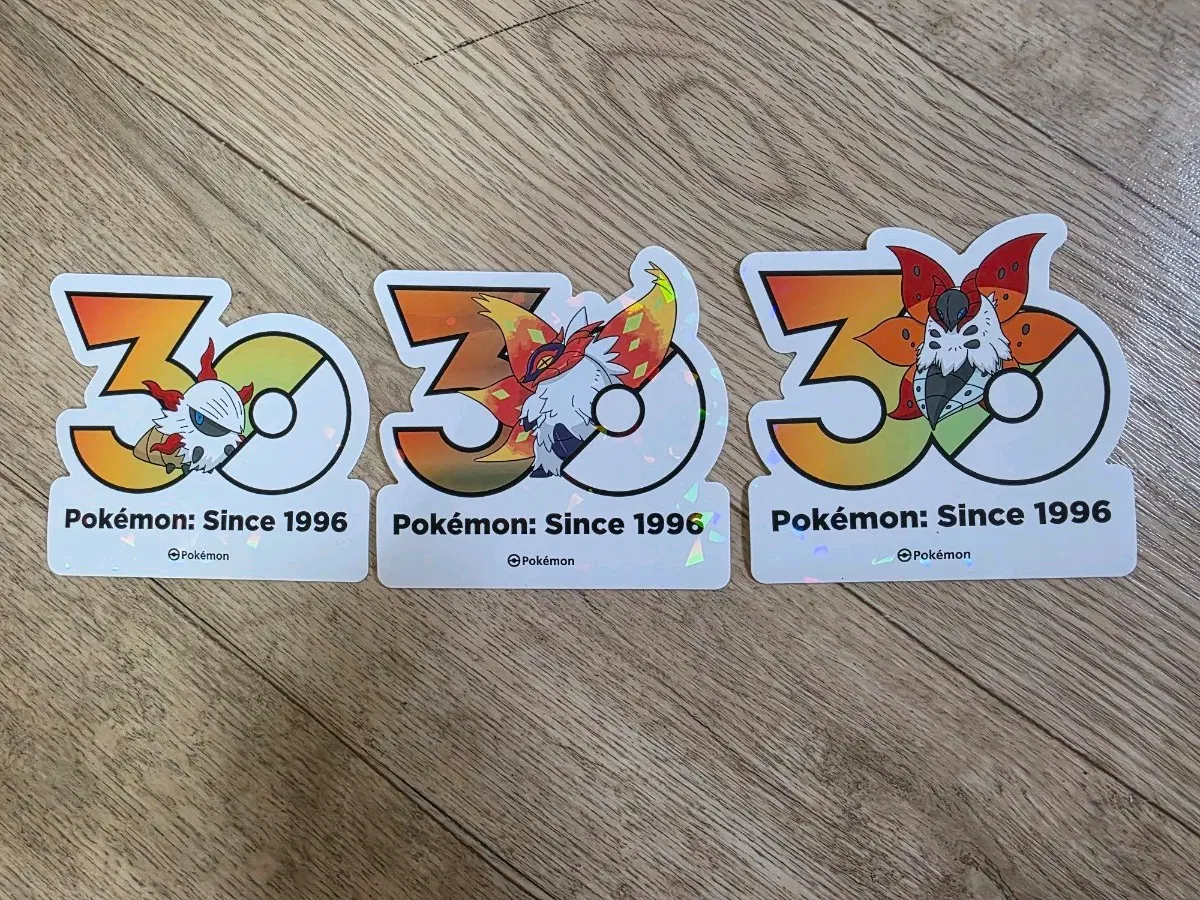 포켓몬 30주년 기념 스티커 3종 (활화르바, 불카모스, 땅을기는날개)