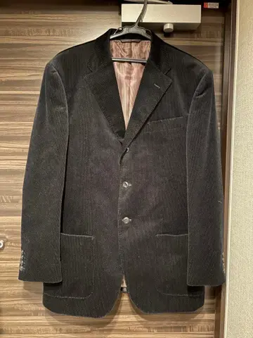 [가격 대폭 인하] BELLUMORE 테일러드 자켓 블랙