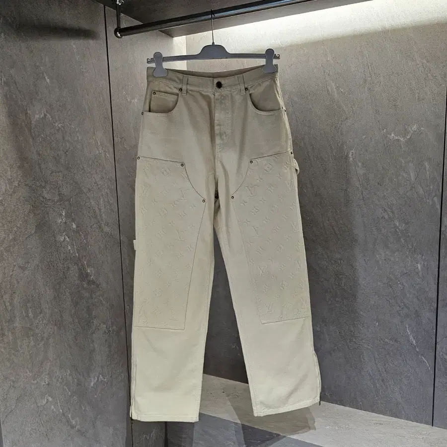 루이비통 워크웨어 카펜터 모노그램 팬츠