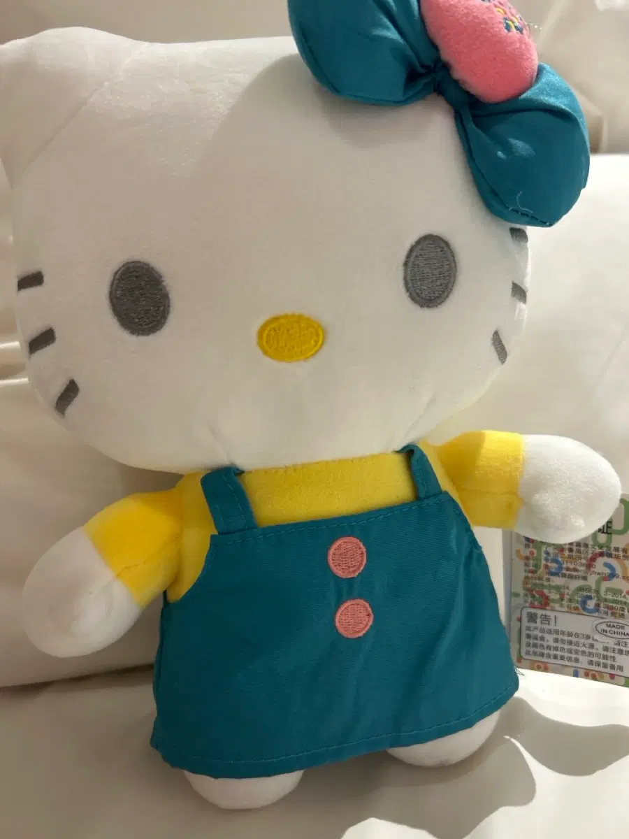 헬로키티 멜빵인형