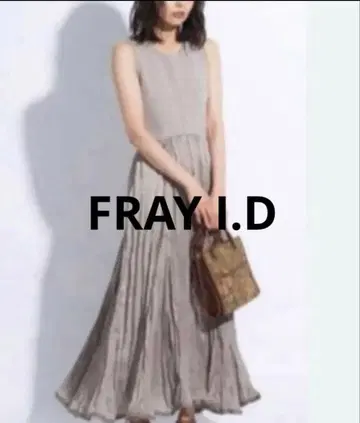 새상품급*FRAY I.D 와셔 플리츠 니트 콤비 원피스 베이지