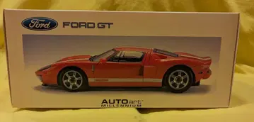 AUTOart 1/18 MILLENNIUM 포드 GT 2004 (레드/화이트 스트라이프) 73021