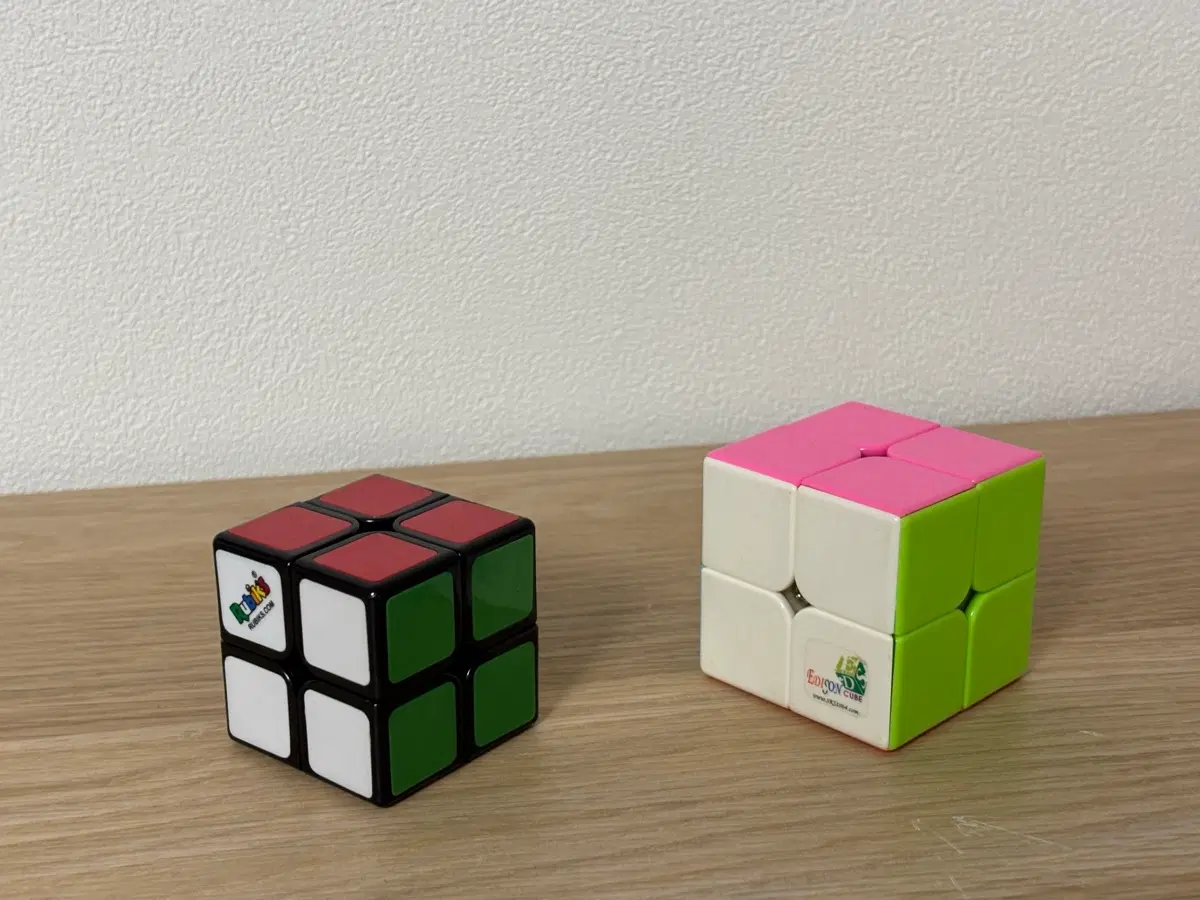 2x2 큐브 2개 세트 (1개당 5천원, 2개 구매시 8000원)