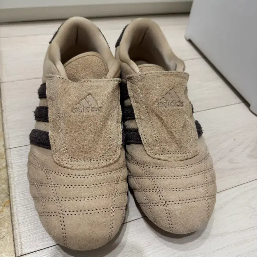 아디다스 태권도 베이지 240