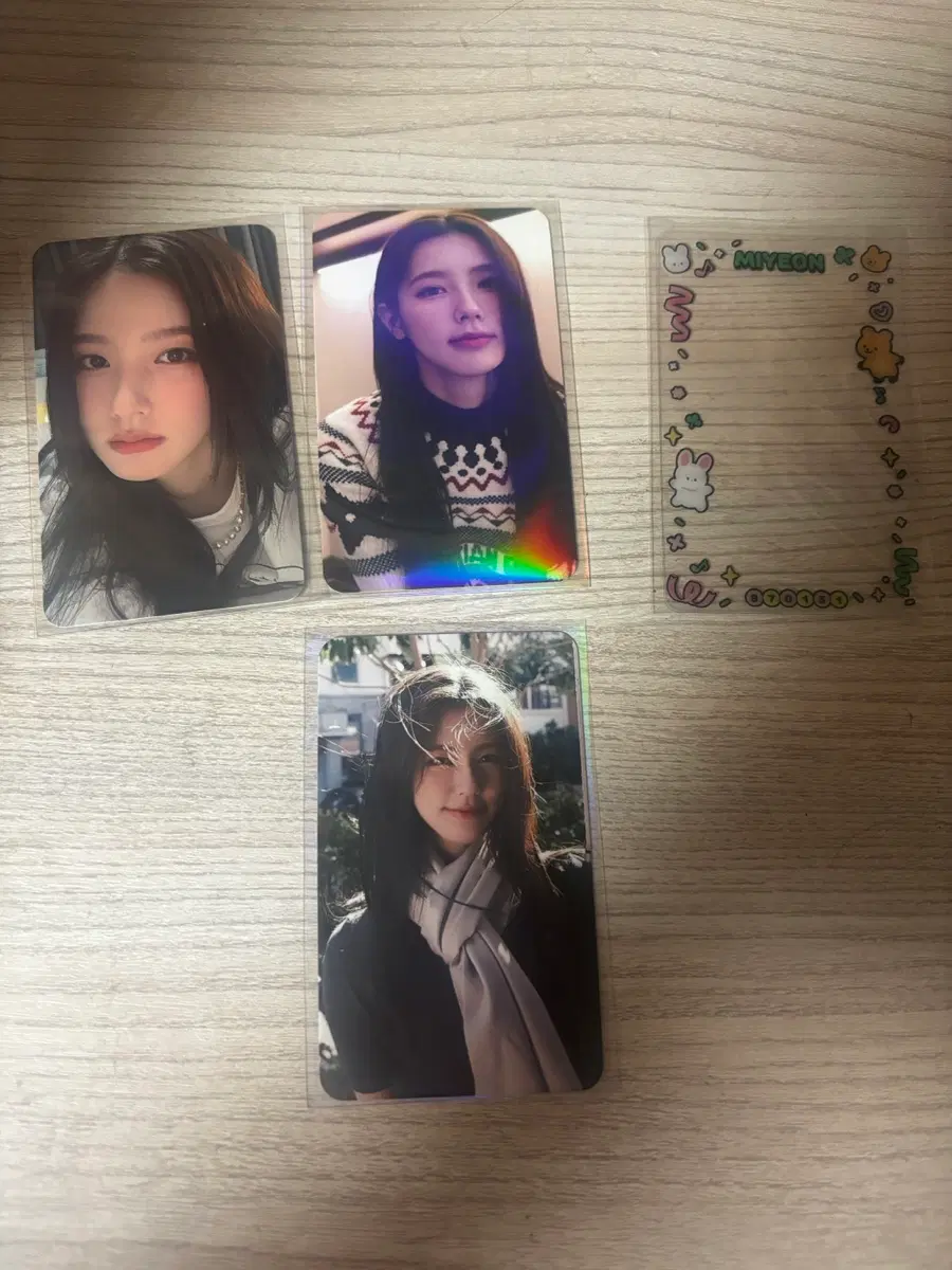 여자아이들 미연 생일카페 특전