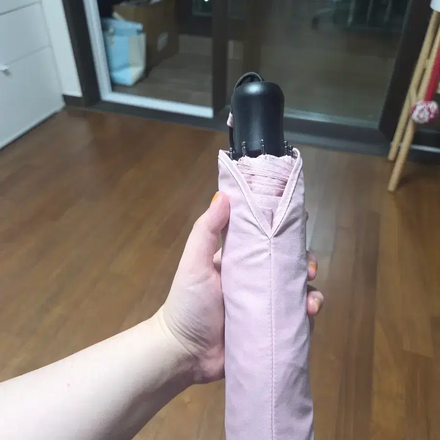 유니클로 접이식 우산 판매합니다!