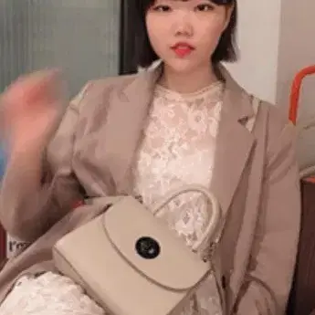 (특가정리)조셉앤스테이시 사첼 토트백 겸 크로스백