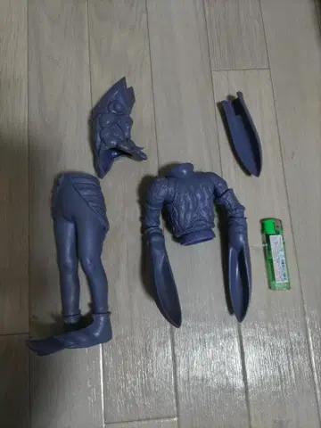 울트라 괴수 발탄 성인 빌리켄 상회? 정크제품